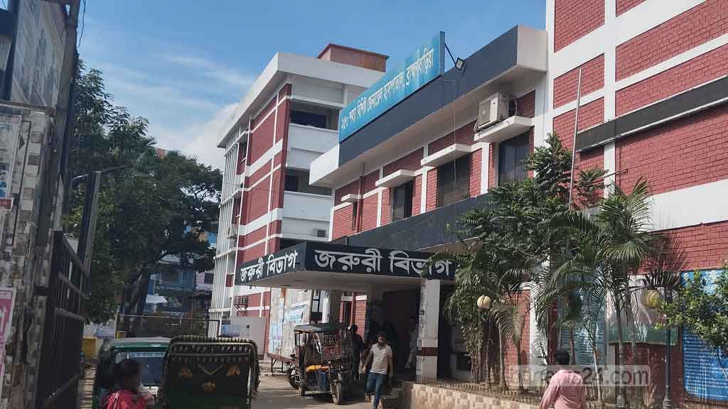 নাসিরনগরে বাড়ির দখল নিতে বৃদ্ধ বাবার হাত-পায়ের রগ কাটল ছেলে